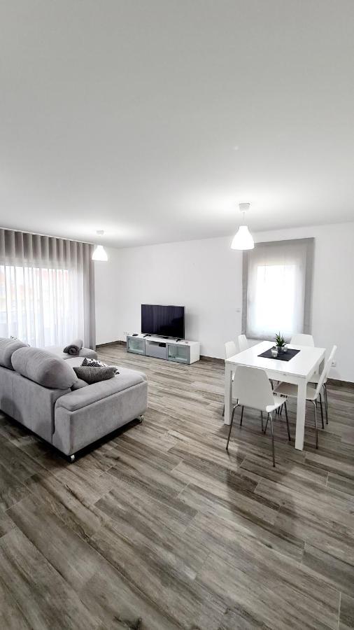 Consolacao Beach Apartment เปนิช ภายนอก รูปภาพ